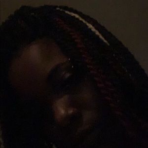 Meet your Posher, Aisha